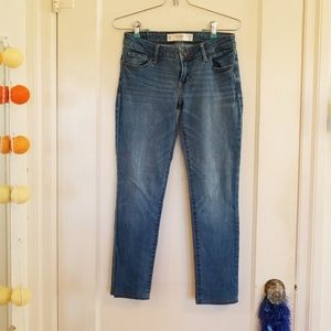 Abercrombie and Fitch ankle jeans